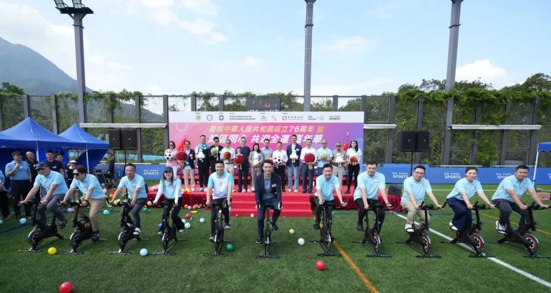 里约网球公开赛：科梅萨纳爆冷逆转兹维列夫晋级四强